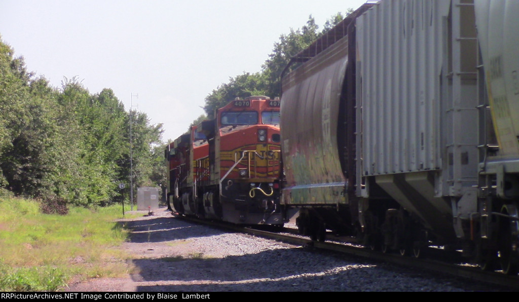 BNSF on the connection track